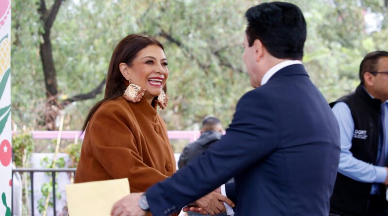 Jefa de Gobierno Escucha y Responde a Demandas Ciudadanas